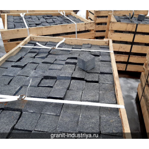 Брусчатка пилено-колотая, Габбро-Диабаз - 80x80x50